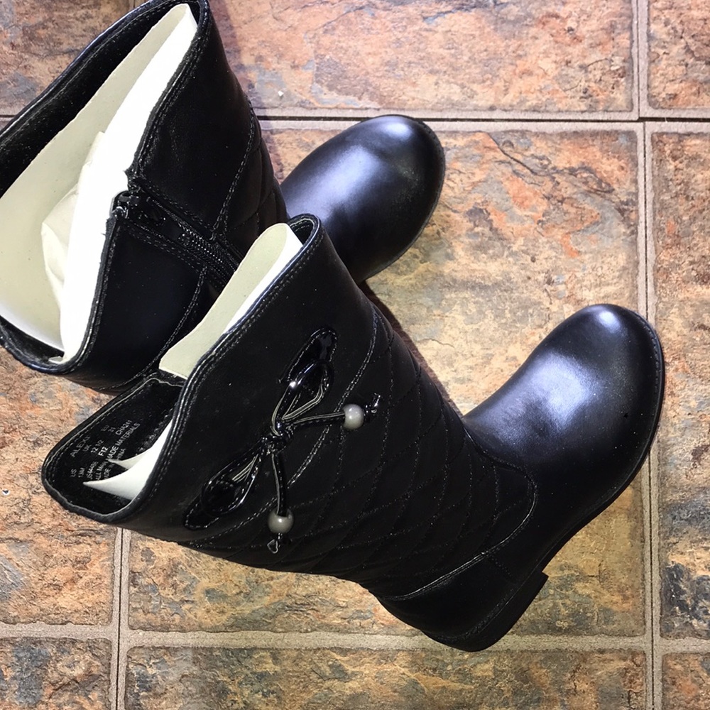 Jessica Simpson Alexi Black Boots
